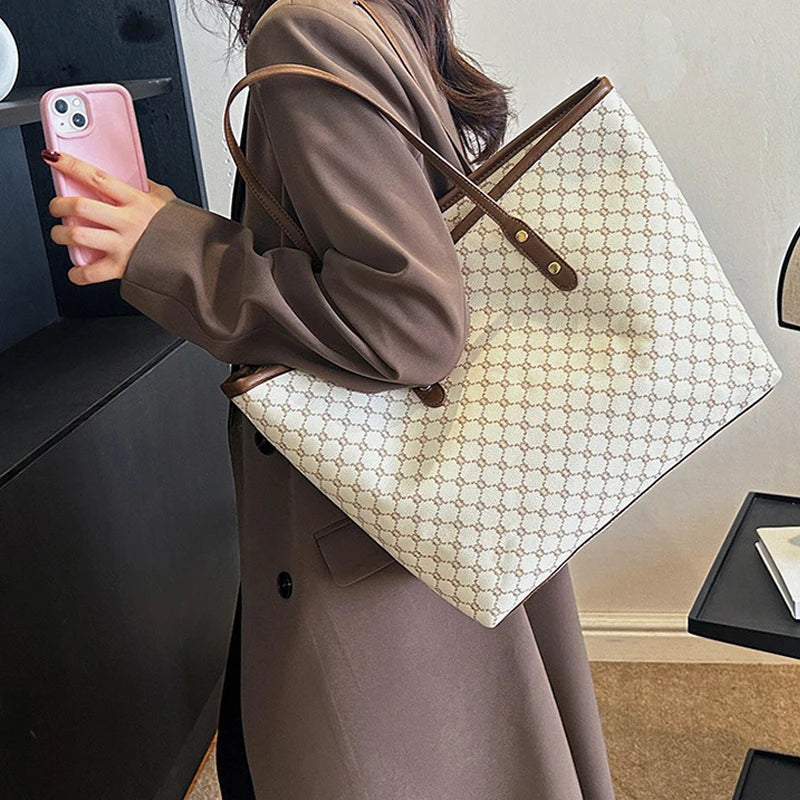Large Capacity Shoulder Bag Women's
