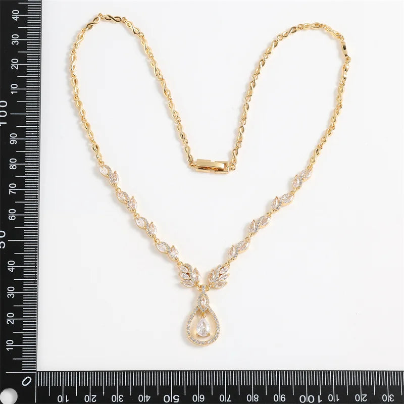 Cubic Zircon Leaf Necklaces For Women