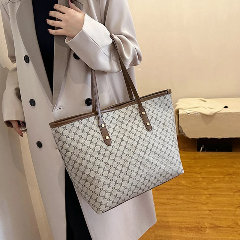 Large Capacity Shoulder Bag Women's