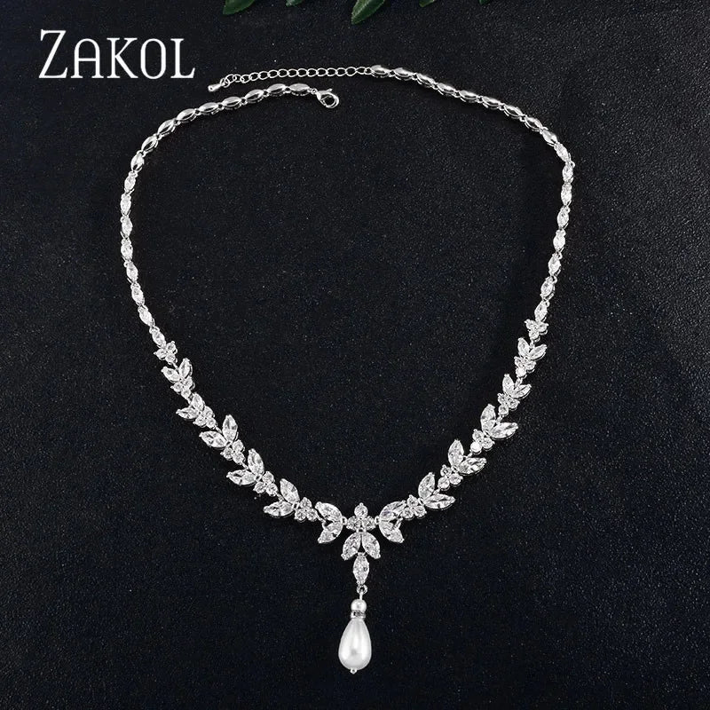 Cubic Zircon Leaf Necklaces For Women
