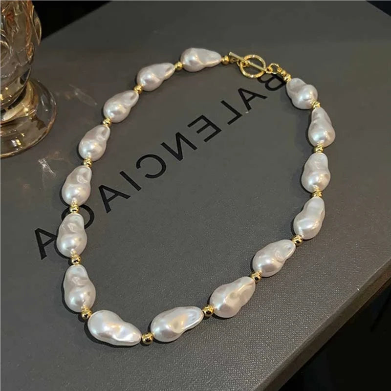 Trendy Baroque Pearl Necklace